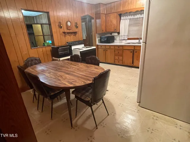 $1 | 1139 Harrell Street, Morristown, TN 37814