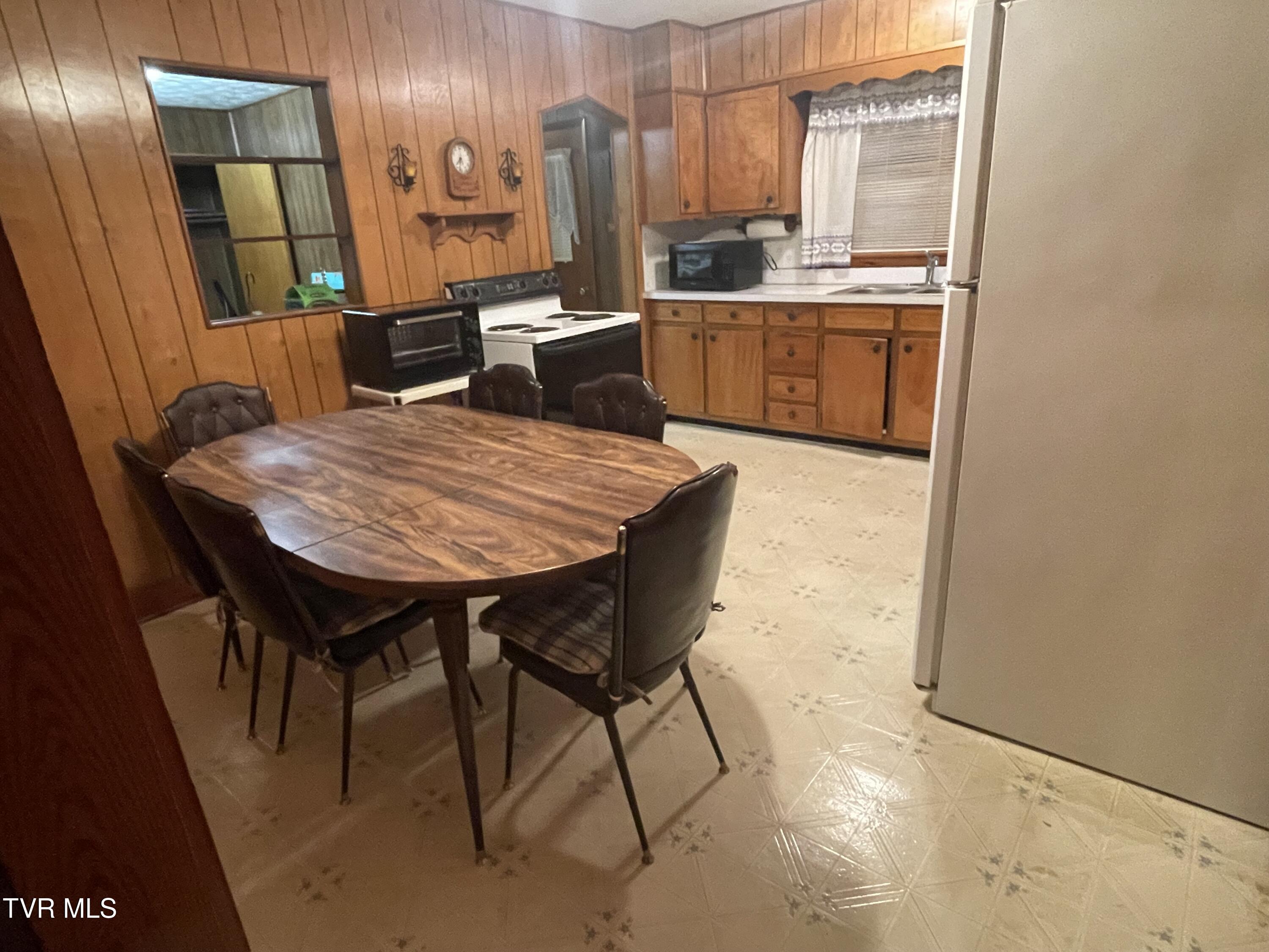 1139 Harrell Street Morristown, TN 37814 - Photo 12 of 18 IMG_9153