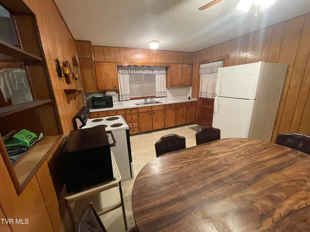 $1 | 1139 Harrell Street, Morristown, TN 37814