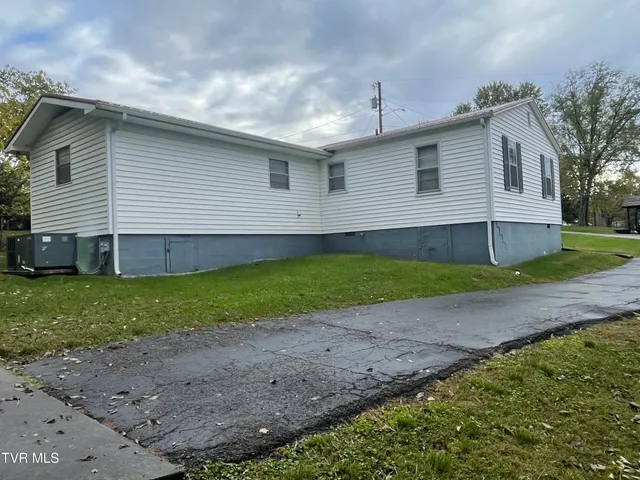 $1 | 1139 Harrell Street, Morristown, TN 37814
