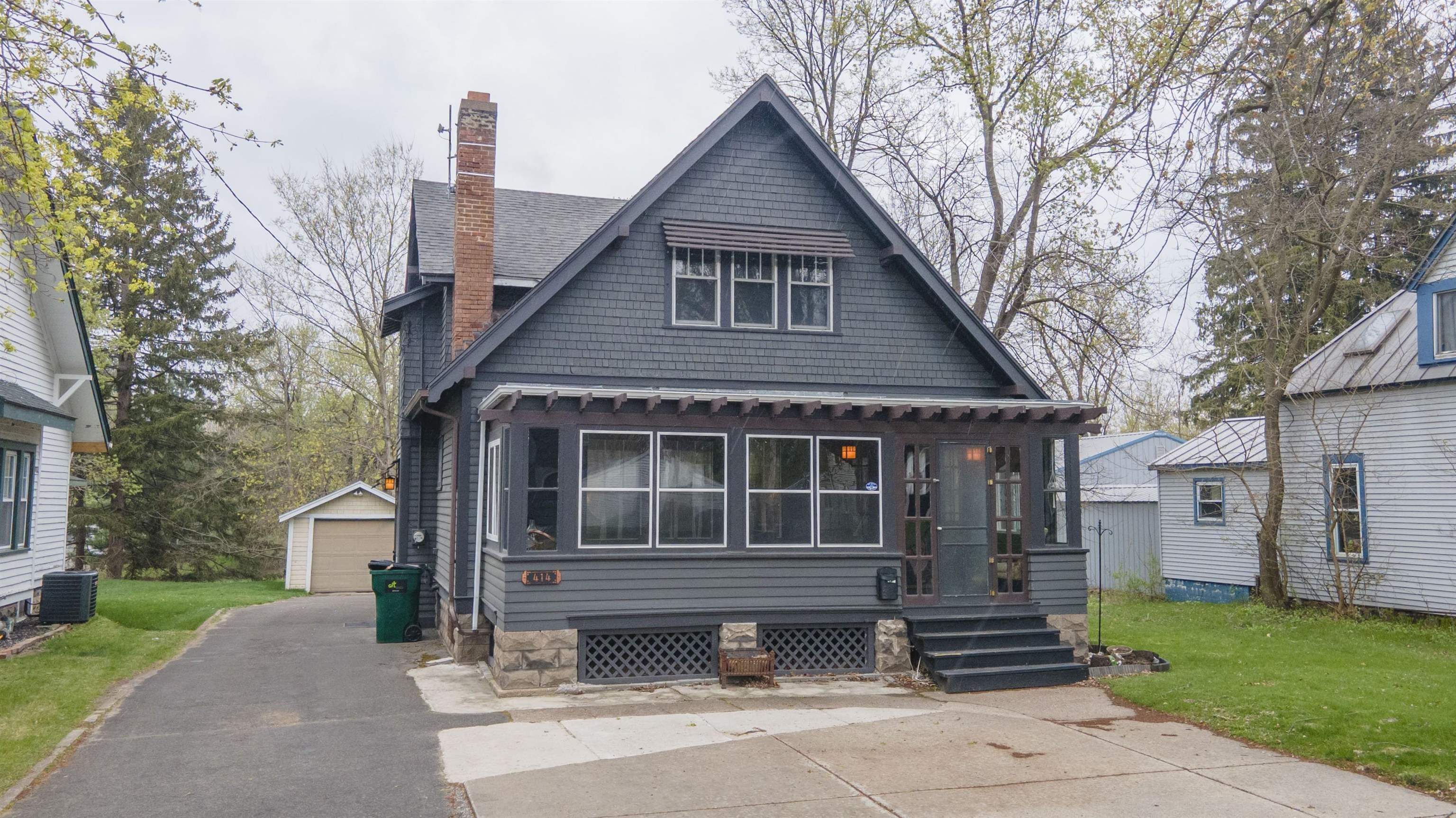 414 West Fulton Street Waupaca, WI 54981 - Photo 25 of 34