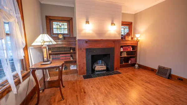 $269,000 | 414 West Fulton Street, Waupaca, WI 54981