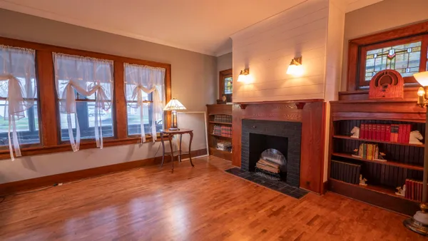$269,000 | 414 West Fulton Street, Waupaca, WI 54981