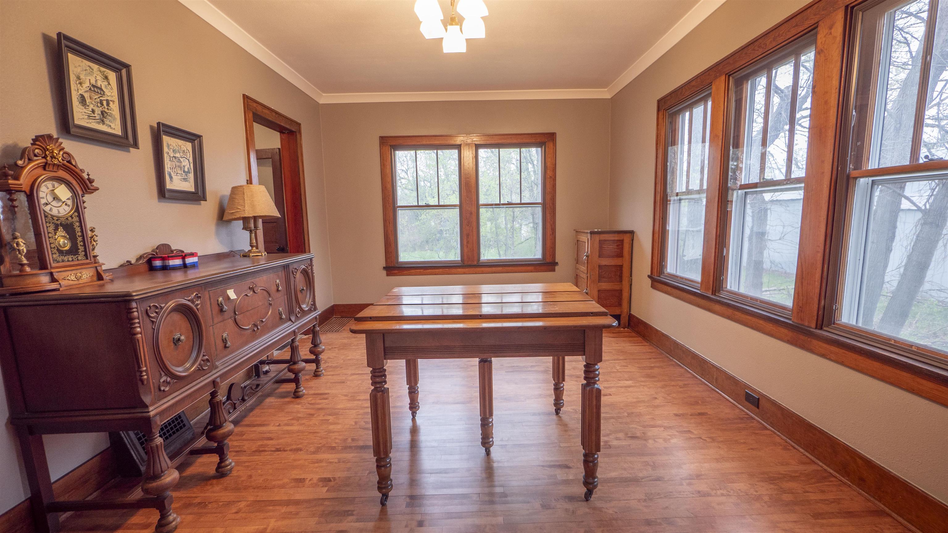 414 West Fulton Street Waupaca, WI 54981 - Photo 7 of 34