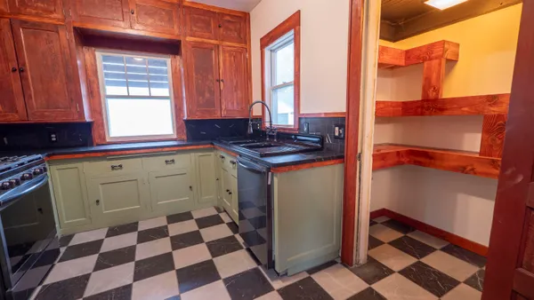 $269,000 | 414 West Fulton Street, Waupaca, WI 54981