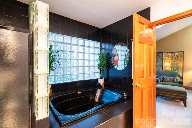 $1,298,500 | 1330 Cedar Lane, Charlotte, NC 28226