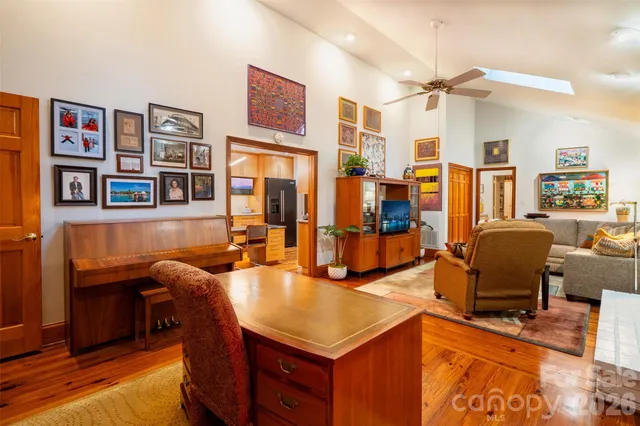 $1,298,500 | 1330 Cedar Lane, Charlotte, NC 28226