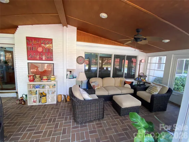 $1,298,500 | 1330 Cedar Lane, Charlotte, NC 28226