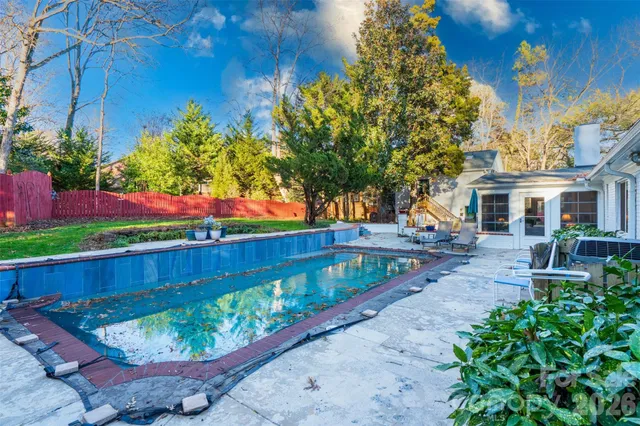 $1,298,500 | 1330 Cedar Lane, Charlotte, NC 28226