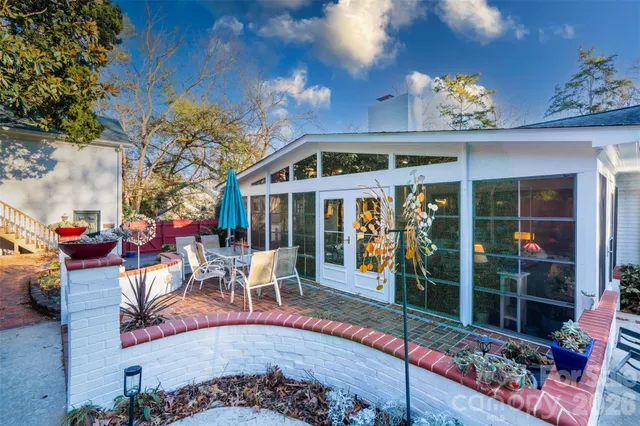 $1,298,500 | 1330 Cedar Lane, Charlotte, NC 28226