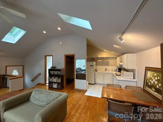 $1,298,500 | 1330 Cedar Lane, Charlotte, NC 28226