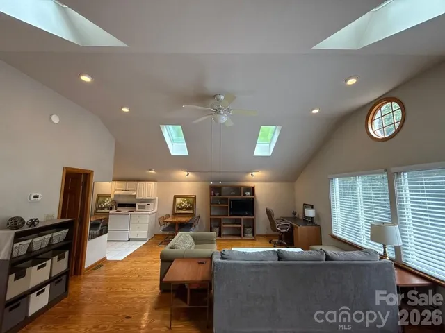 $1,298,500 | 1330 Cedar Lane, Charlotte, NC 28226