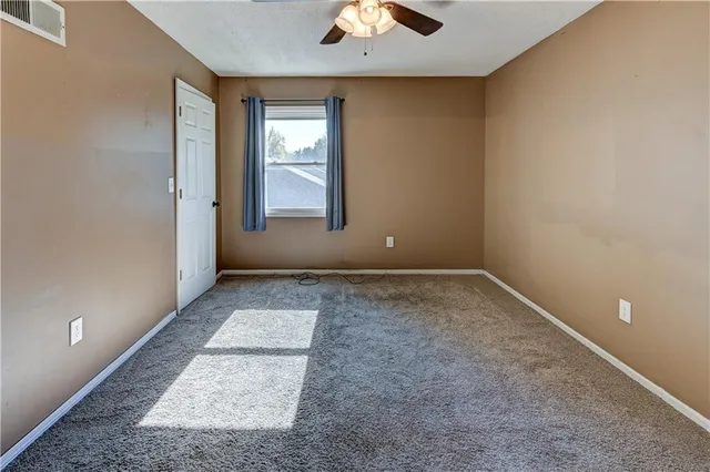 $215,000 | 942 Ridge Drive, Warrensburg, MO 64093