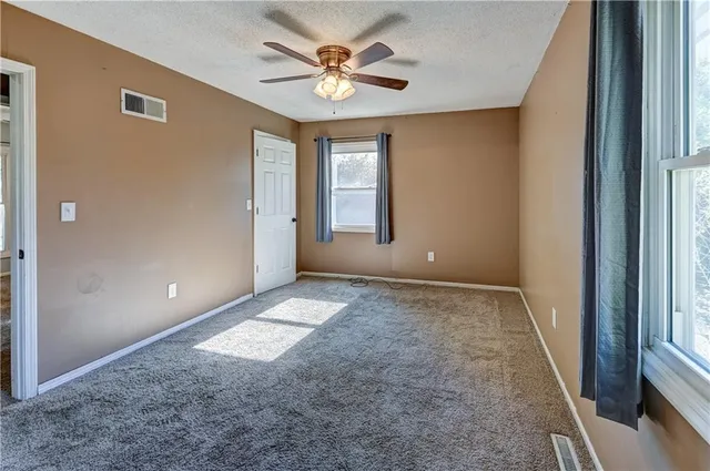 $215,000 | 942 Ridge Drive, Warrensburg, MO 64093