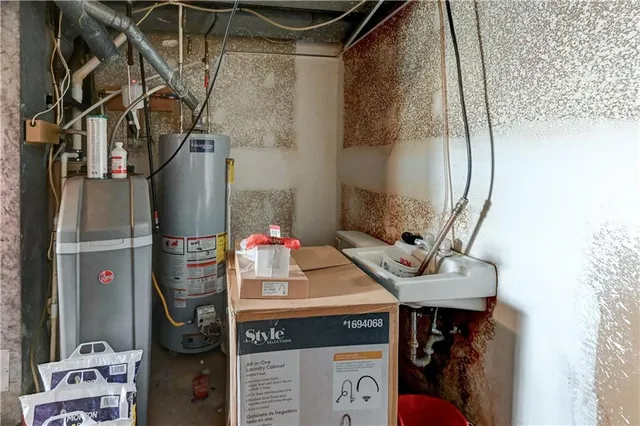 $215,000 | 942 Ridge Drive, Warrensburg, MO 64093