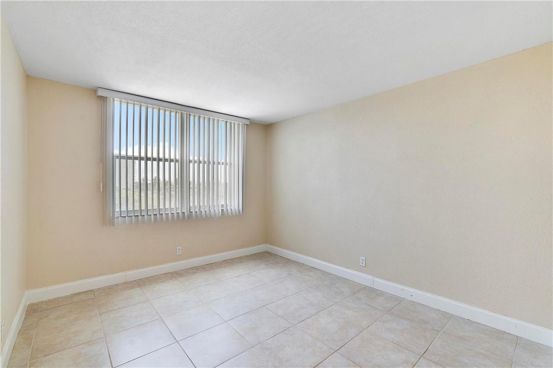 2639 North Riverside Drive, Unit 305 Pompano Beach, FL 33062 - Photo 11 of 20 Photo 11