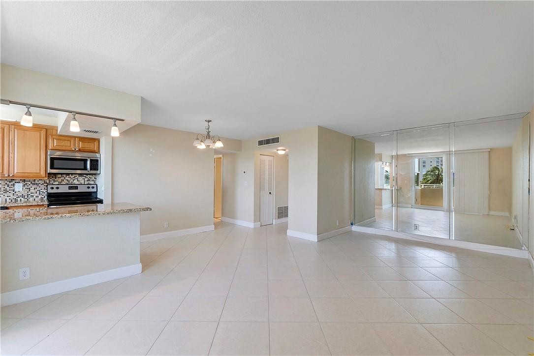 2639 North Riverside Drive, Unit 305 Pompano Beach, FL 33062 - Photo 4 of 20 Photo 4