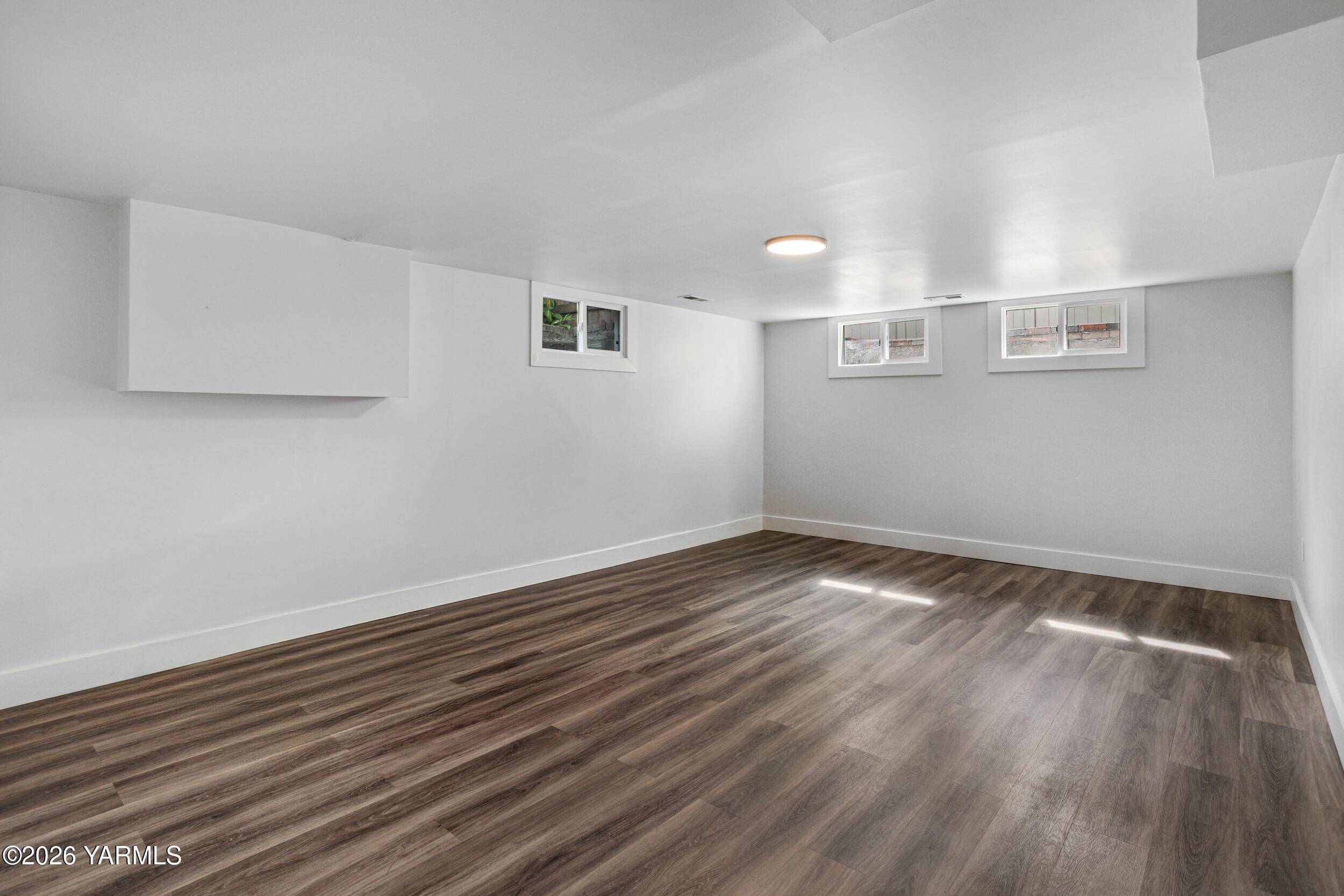 3206 Summitview Avenue Yakima, WA 98902 - Photo 25 of 48 Great Size Family Room