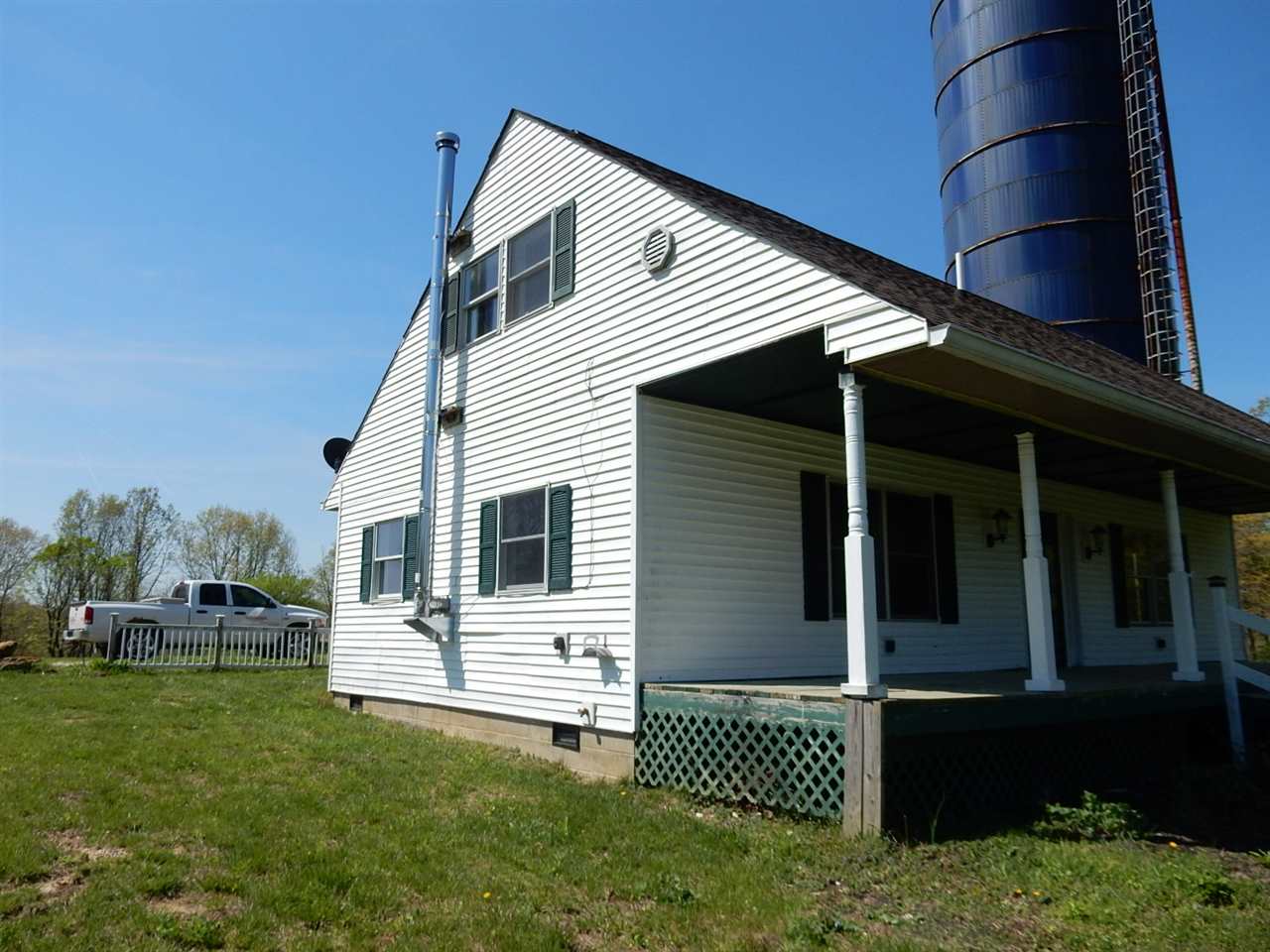 2798 South Robinson Road Bloomfield, IN 47424 - Photo 11 of 13