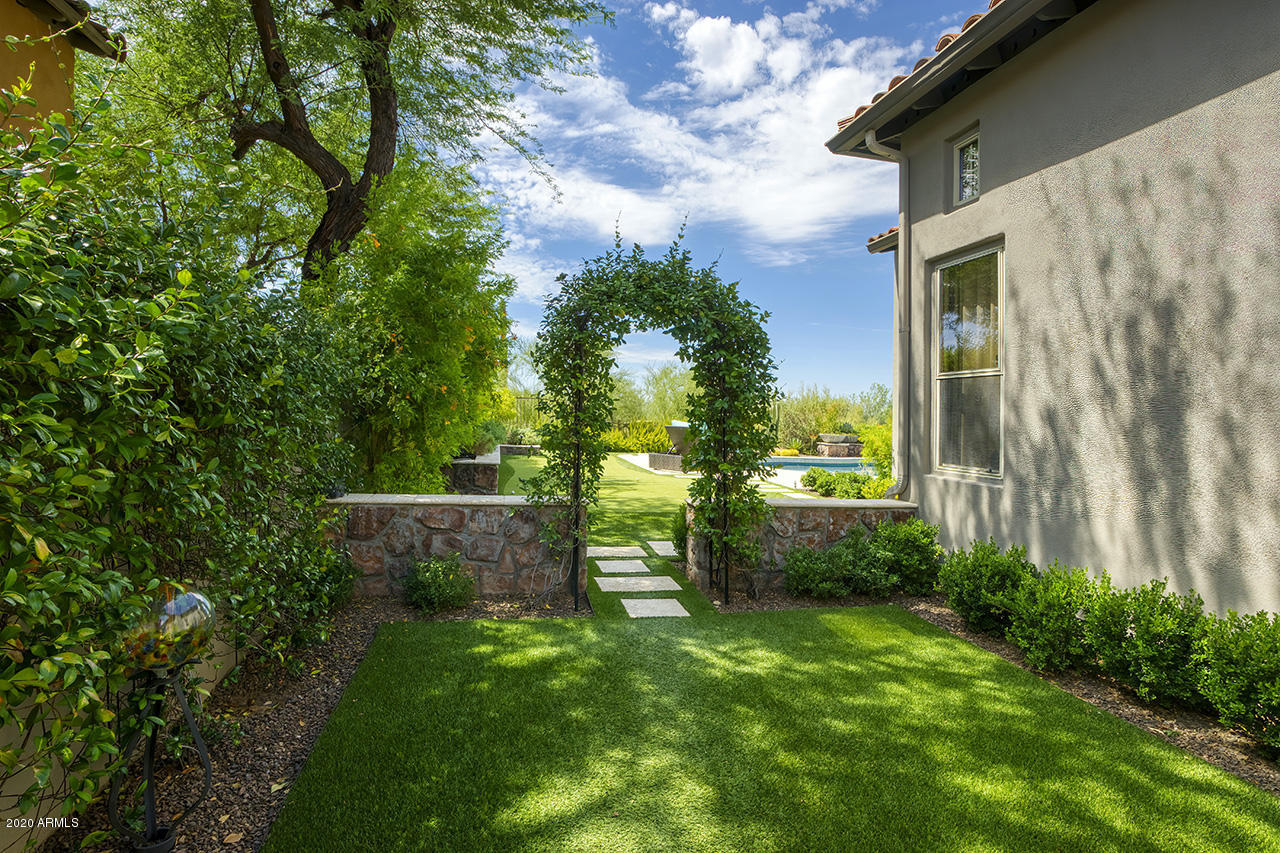 9741 East Mountain Spring Road Scottsdale, AZ 85255 - Photo 38 of 52 Zen Garden