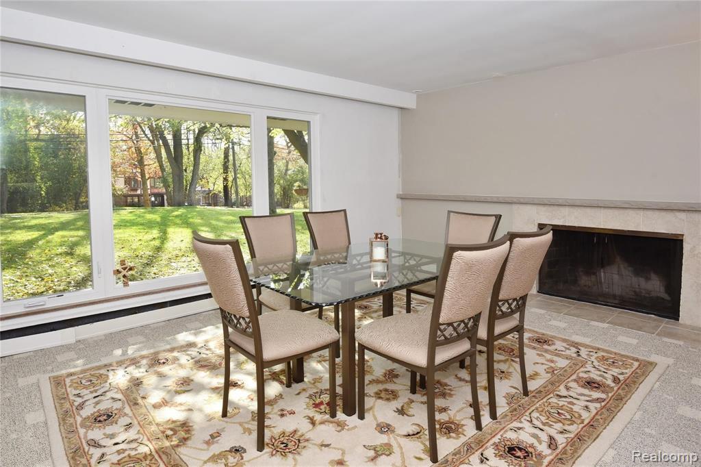 146 West Hickory Grove Road Bloomfield Hills, MI 48304 - Photo 15 of 27