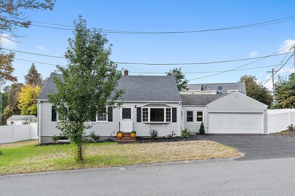 34 MacArthur Road Beverly, MA 01915 - Photo 1 of 36 Gallery Image 1