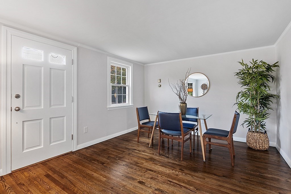 34 MacArthur Road Beverly, MA 01915 - Photo 7 of 36 Gallery Image 7