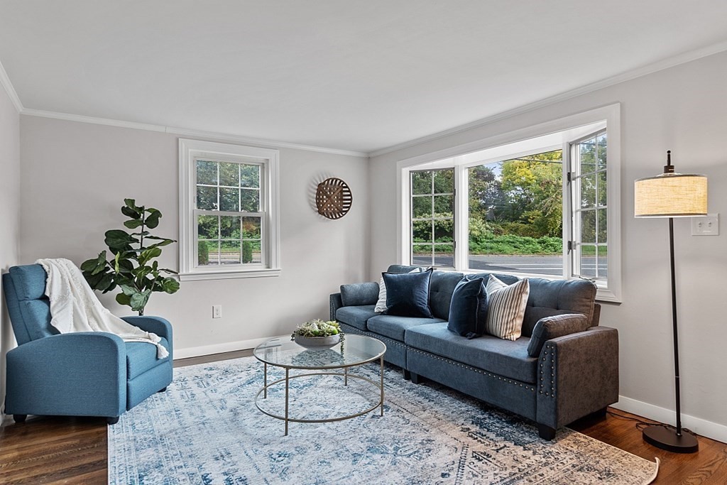 34 MacArthur Road Beverly, MA 01915 - Photo 9 of 36 Gallery Image 9