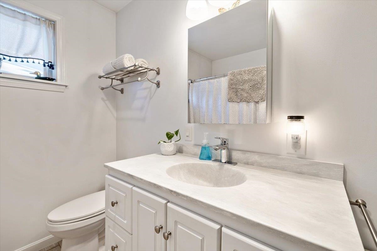 520 Montgomery Road Berkshire, VT 05447 - Photo 23 of 39