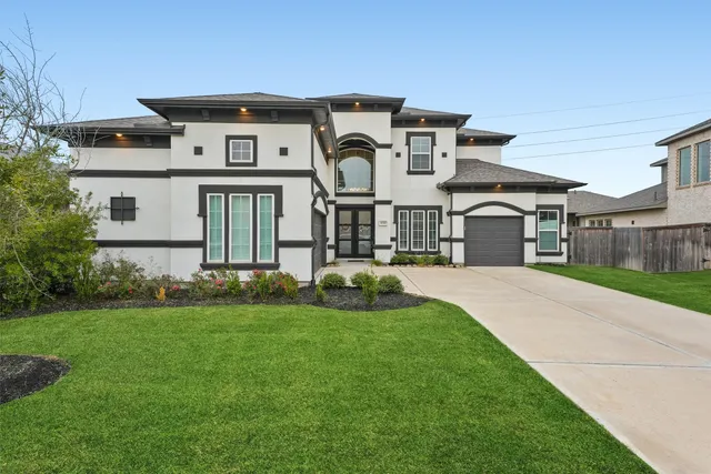 $740,000 | 30330 Parkside Passage Drive, Fulshear, TX 77441