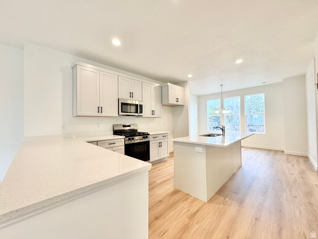 1650 North Main Street Layton, UT 84041 - Photo 6 of 24 Kitchen