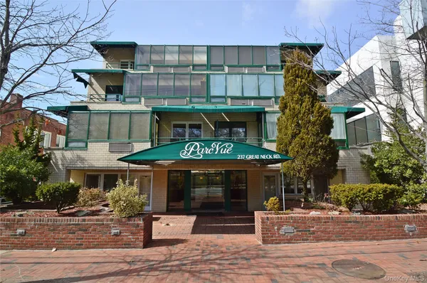 $6,000 | 237 Great Neck Road, Unit 4B, Great Neck, NY 11021