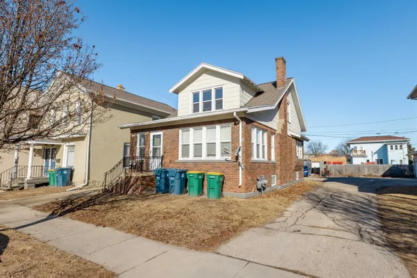 $525,000 | 15 6th Street, Fond du Lac, WI 54935
