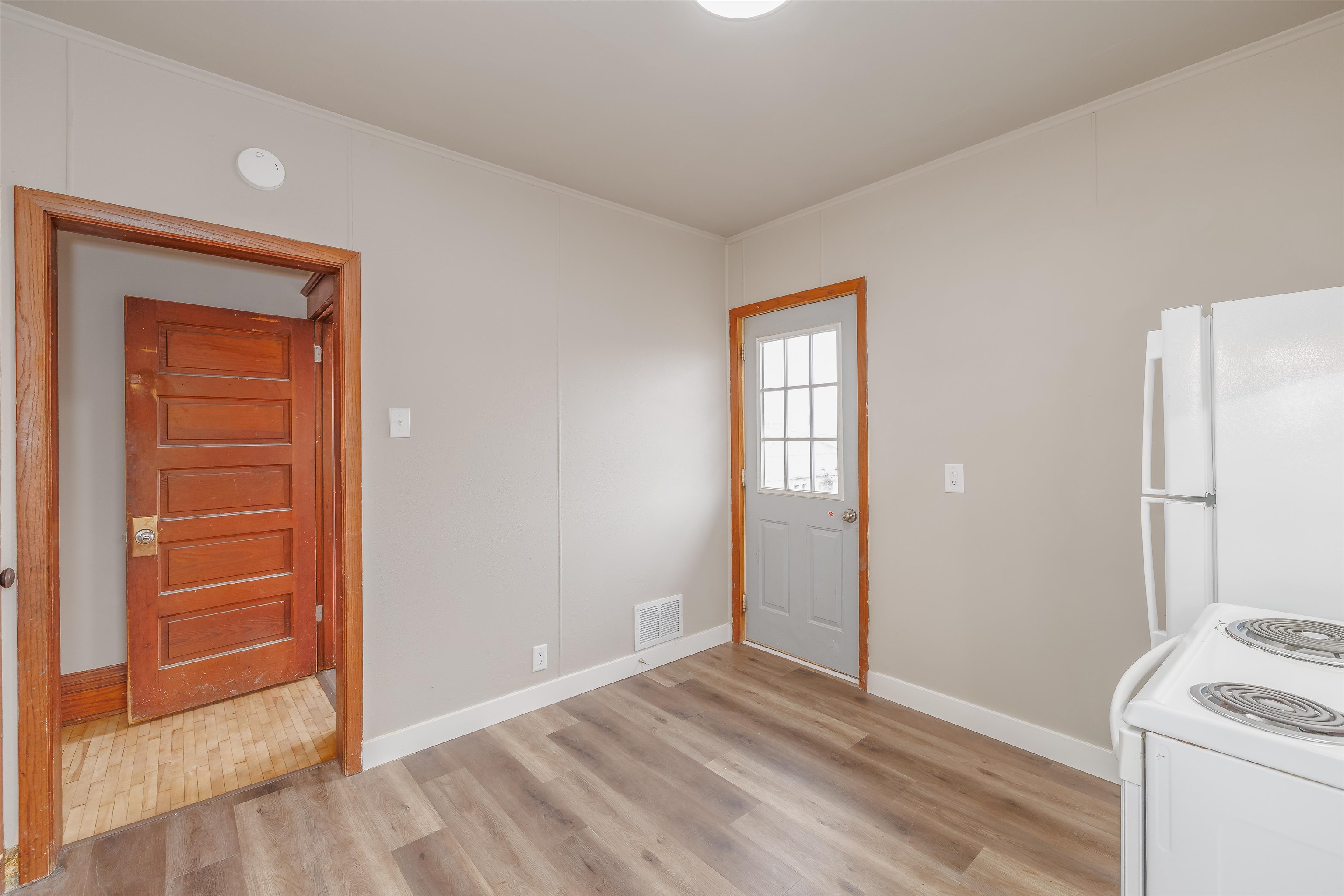 15 6th Street Fond du Lac, WI 54935 - Photo 6 of 45