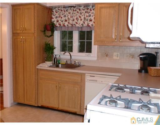 201 Valley View Road Hillside, NJ 07205 - Photo 1 of 25 Gallery Image 1