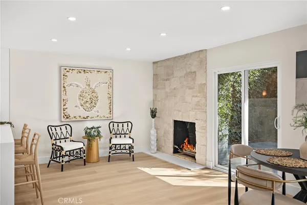 $1,490,000 | 359 Ravello Lane, Costa Mesa, CA 92627