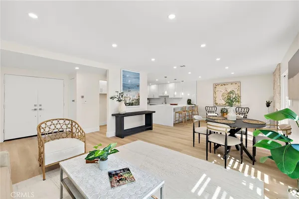 $1,490,000 | 359 Ravello Lane, Costa Mesa, CA 92627