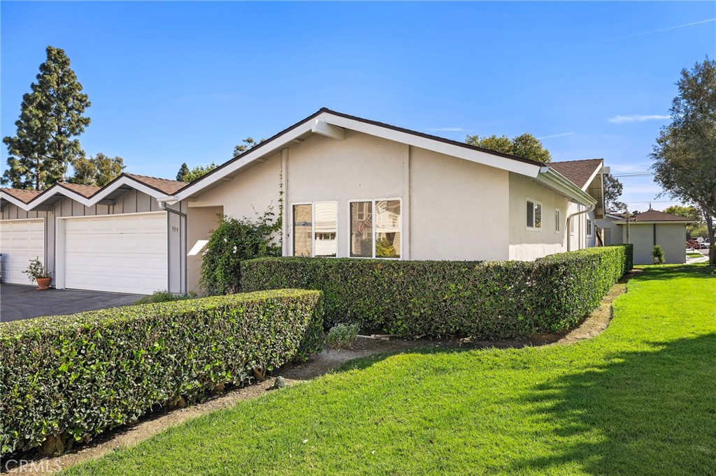 359 Ravello Lane Costa Mesa, CA 92627 - Photo 32 of 42