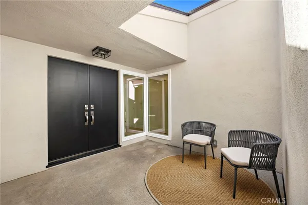 $1,490,000 | 359 Ravello Lane, Costa Mesa, CA 92627