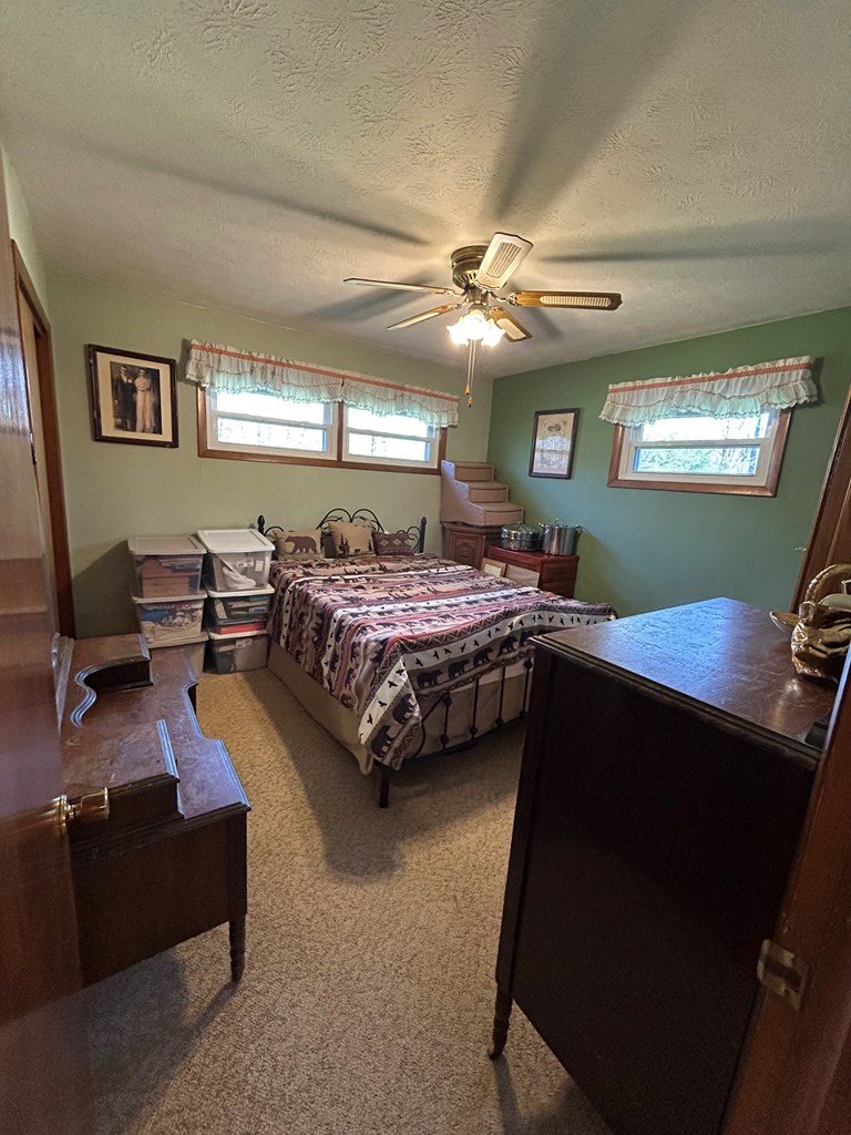 1268 Van Road Cranberry, PA 16319 - Photo 17 of 36 Gallery Image 17