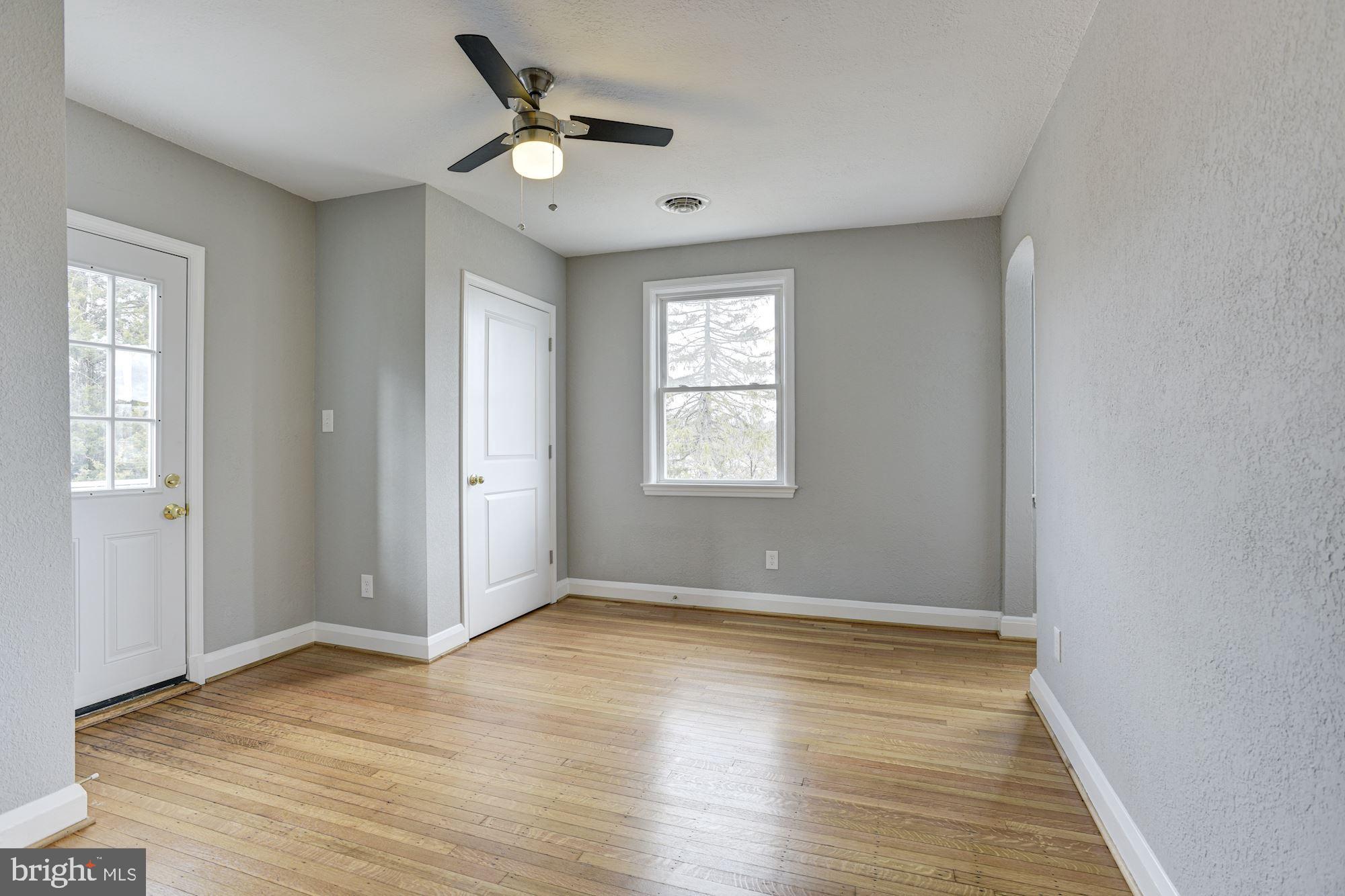 6305 Mt Ridge Road Catonsville, MD 21228 - Photo 18 of 31 Bedroom