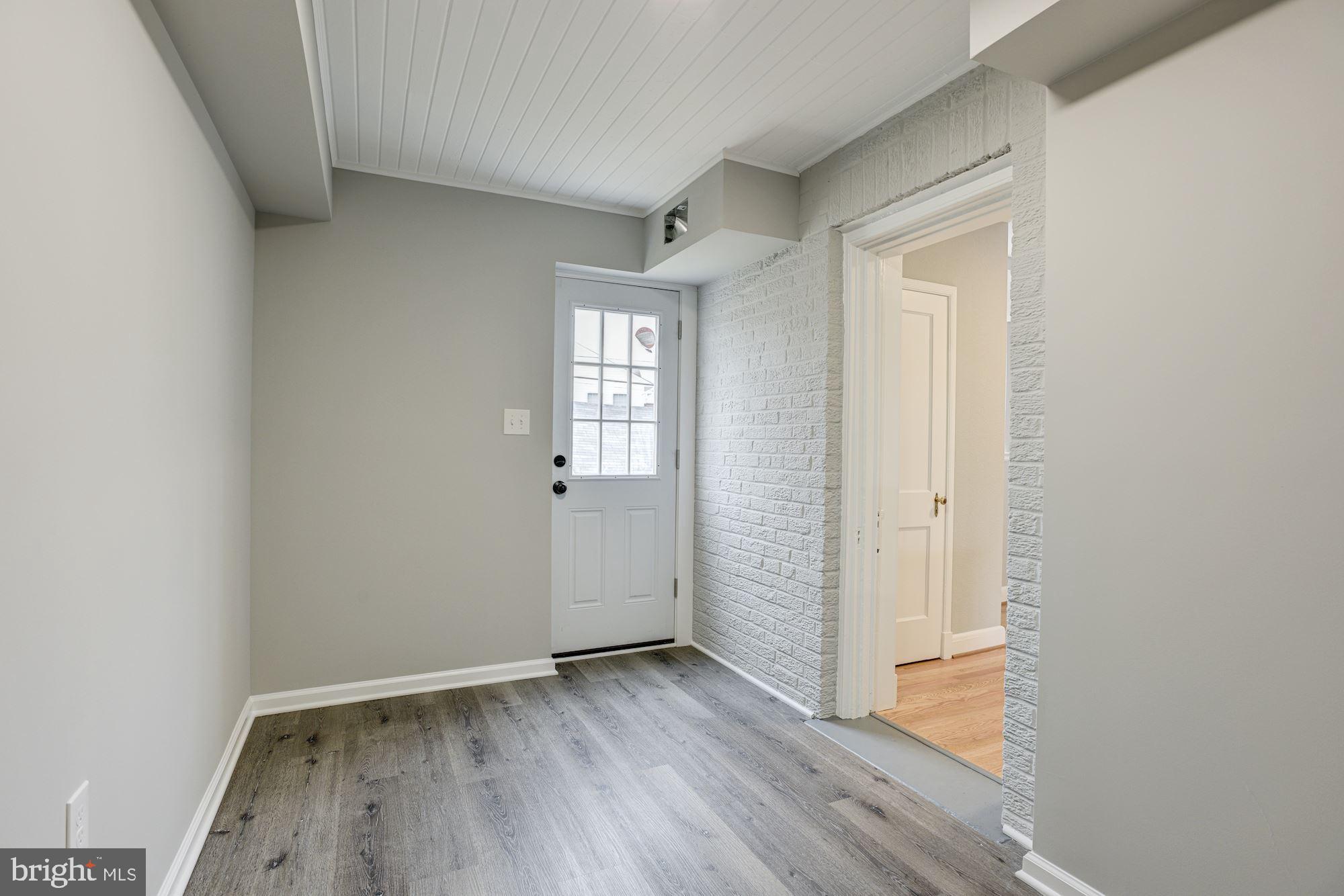 6305 Mt Ridge Road Catonsville, MD 21228 - Photo 23 of 31 Main-Level Laundry Room