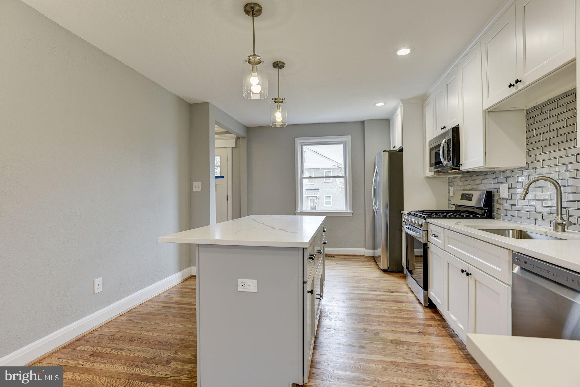 6305 Mt Ridge Road Catonsville, MD 21228 - Photo 5 of 31 Eat-In Kitchen
