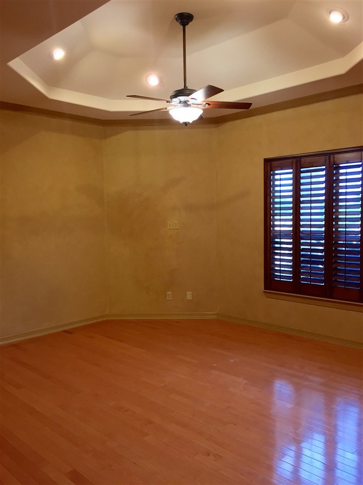 10809 Marfa Road Laredo, TX 78045 - Photo 5 of 9 a view of an empty room with a window