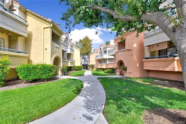 $440,000 | 18121 Erik Court, Unit 314, Canyon Country, CA 91387