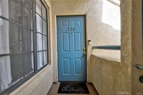 $440,000 | 18121 Erik Court, Unit 314, Canyon Country, CA 91387