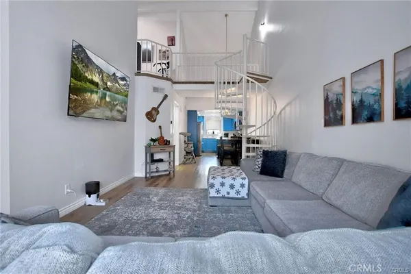 $440,000 | 18121 Erik Court, Unit 314, Canyon Country, CA 91387