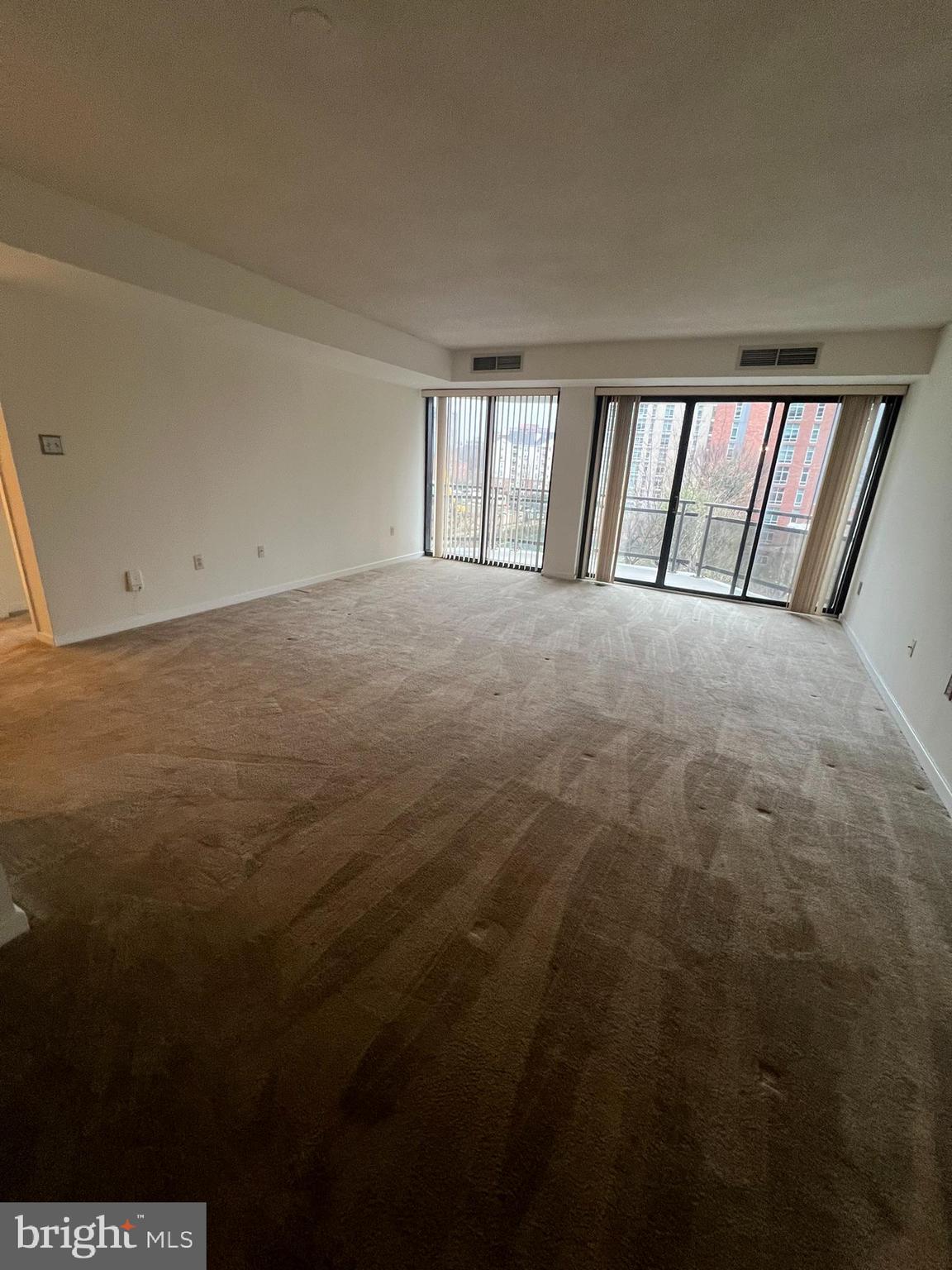 1530 Key Boulevard, Unit 510 Arlington, VA 22209 - Photo 3 of 25