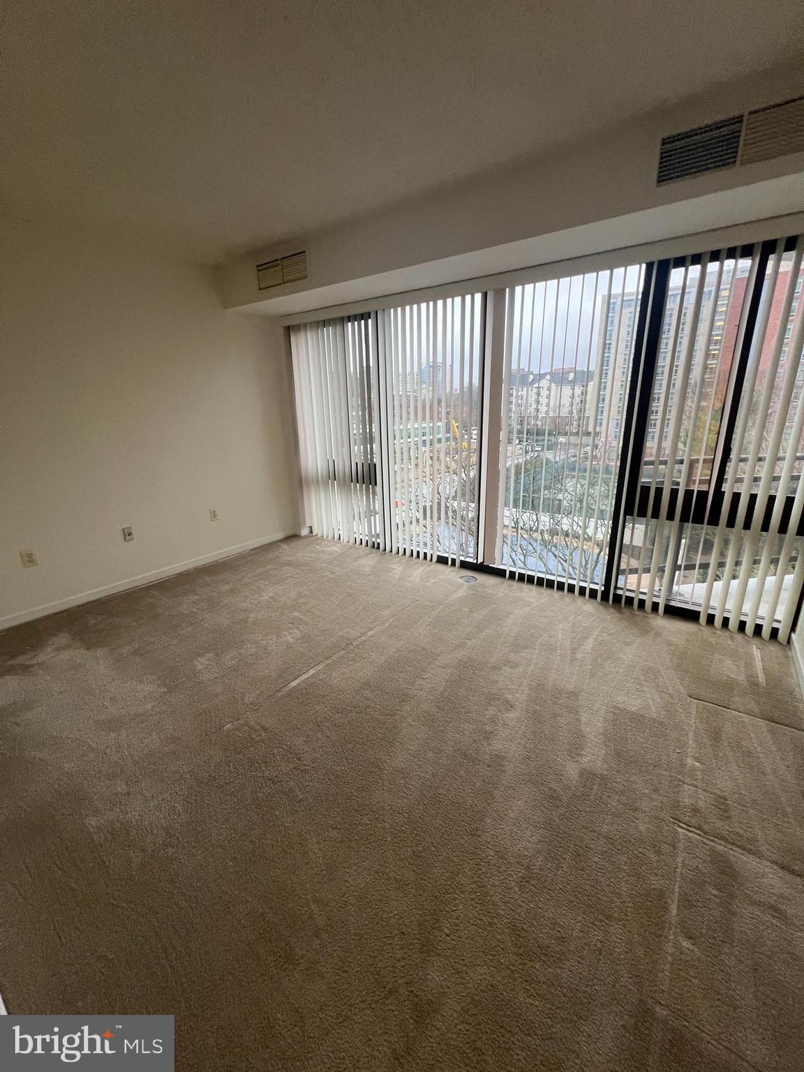1530 Key Boulevard, Unit 510 Arlington, VA 22209 - Photo 4 of 25