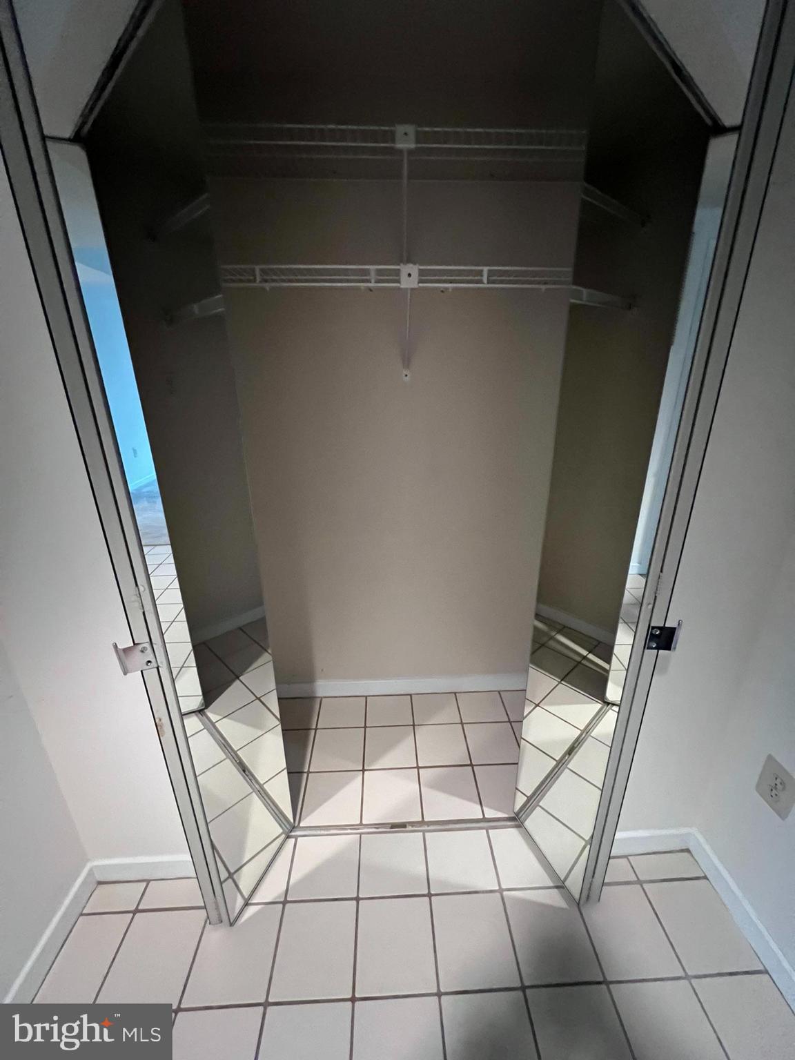 1530 Key Boulevard, Unit 510 Arlington, VA 22209 - Photo 6 of 25